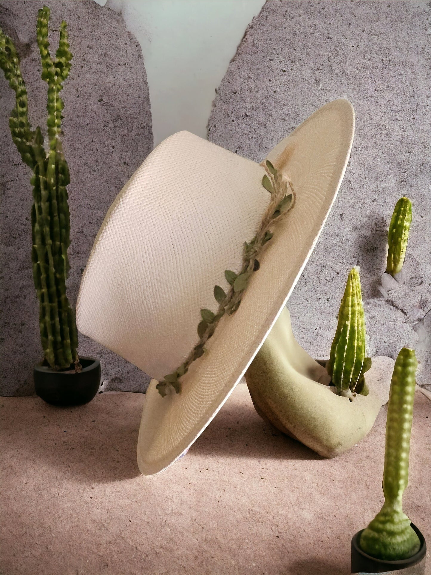 Stetson Sophisticated Fedora with Leaf Detail - Nature-Inspired Fashion Hat, Must-Have Accessory for Stylish Looks