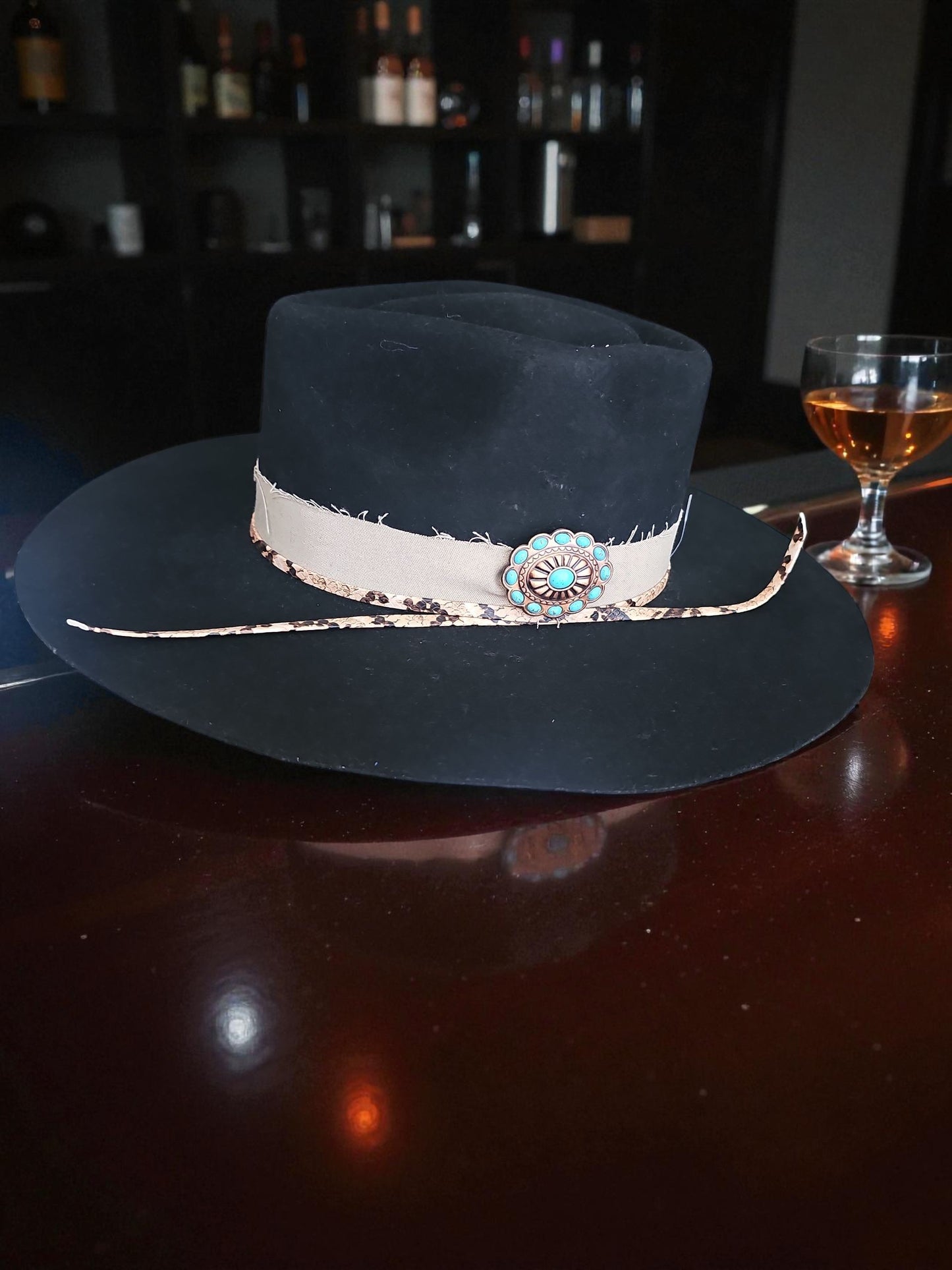 Pitchfront Charlie 1Horse Lainey Wilson Spear Point Black Wool Hat Small