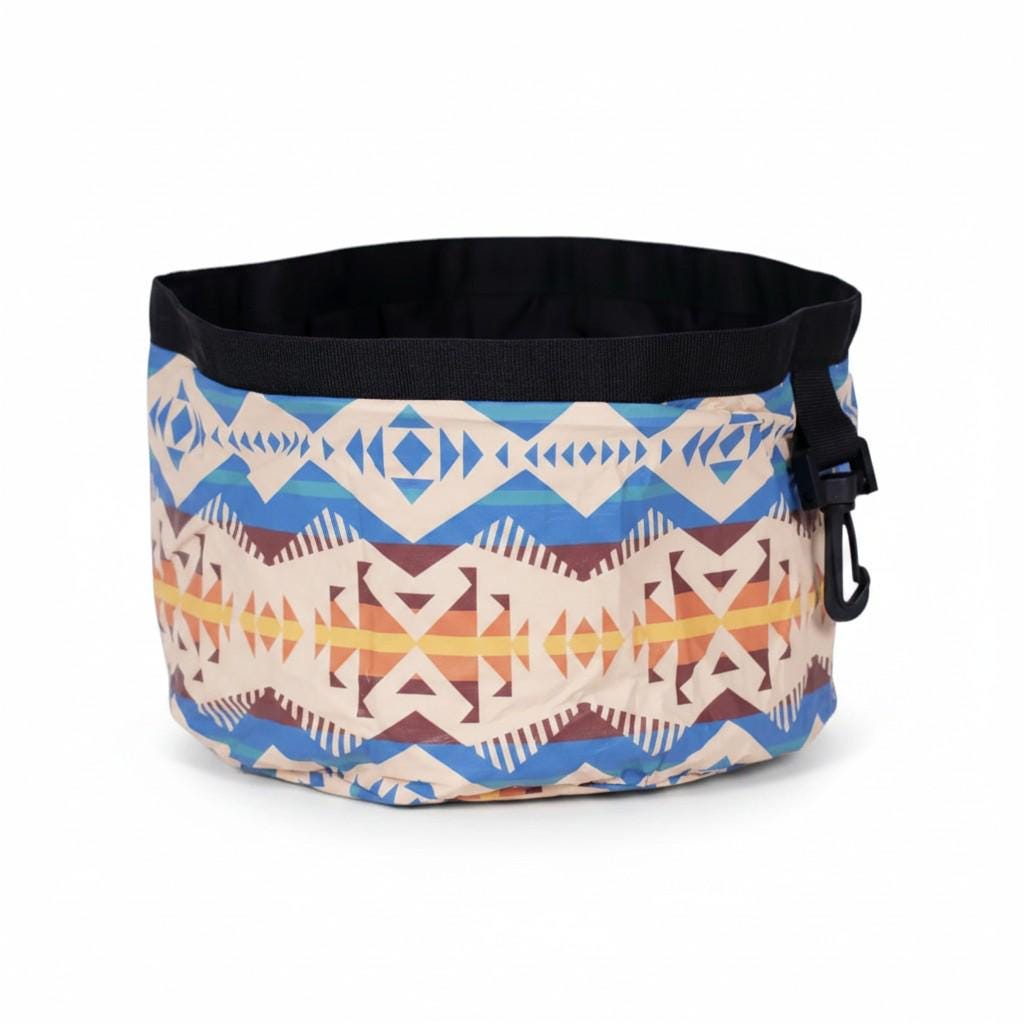 Pet Travel Portable Dog Bowls, Collapsible Polyester Feeders for Puppies, Outdoor Accessories, Lightweight & Compact